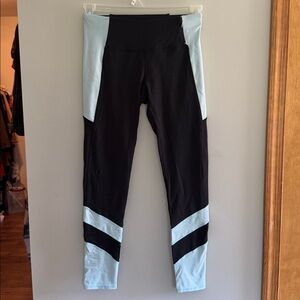 Calia by Carrie Underwood Black Essential Leggings Light Blue Black Color Block